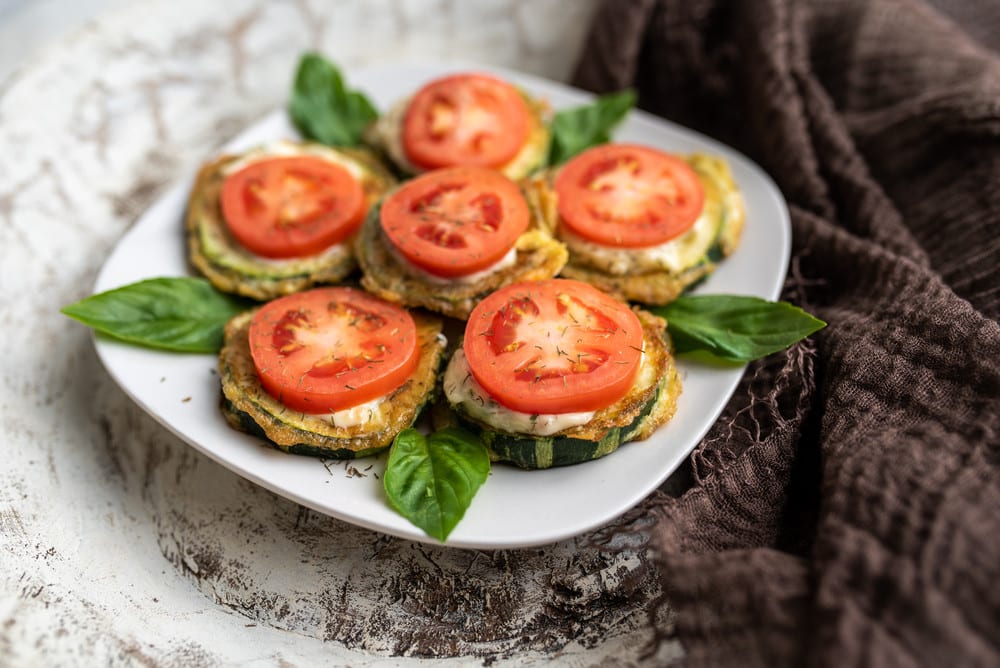 Gebratene Zucchini mit Tomaten