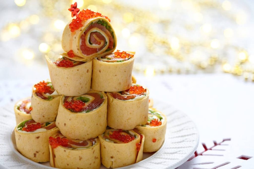 Gefüllte Pfannkuchen mit Lachs