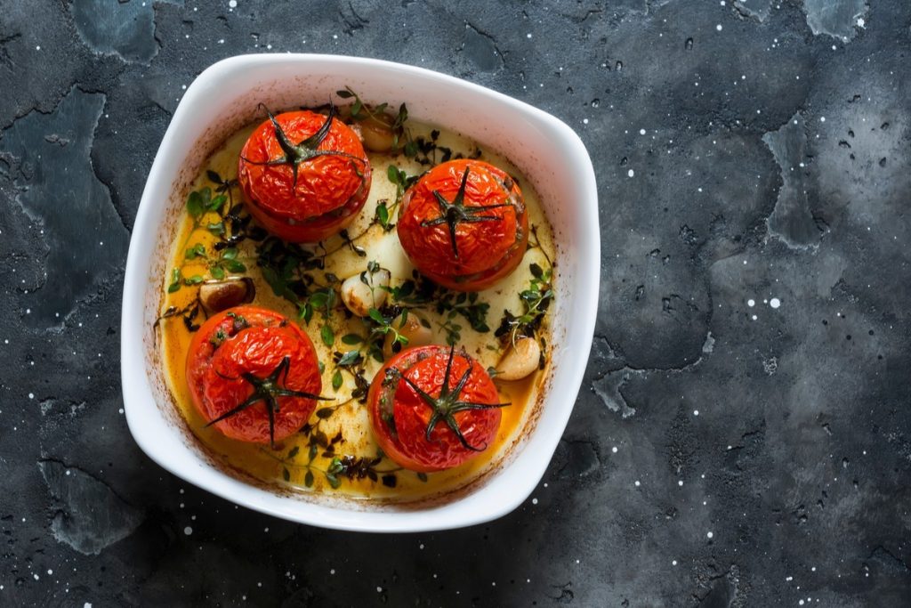 Gefüllte Tomaten mit Lammhackfleisch
