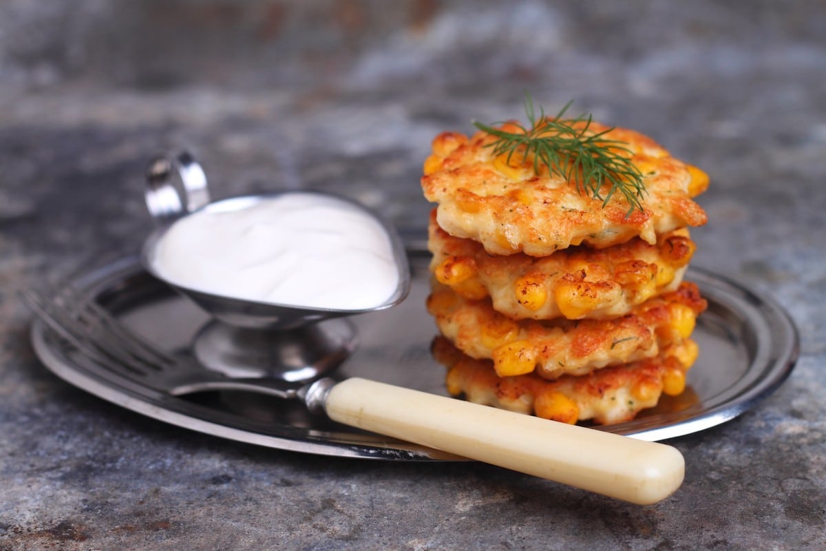 Gehackte Hähnchenschnitzel mit Käse