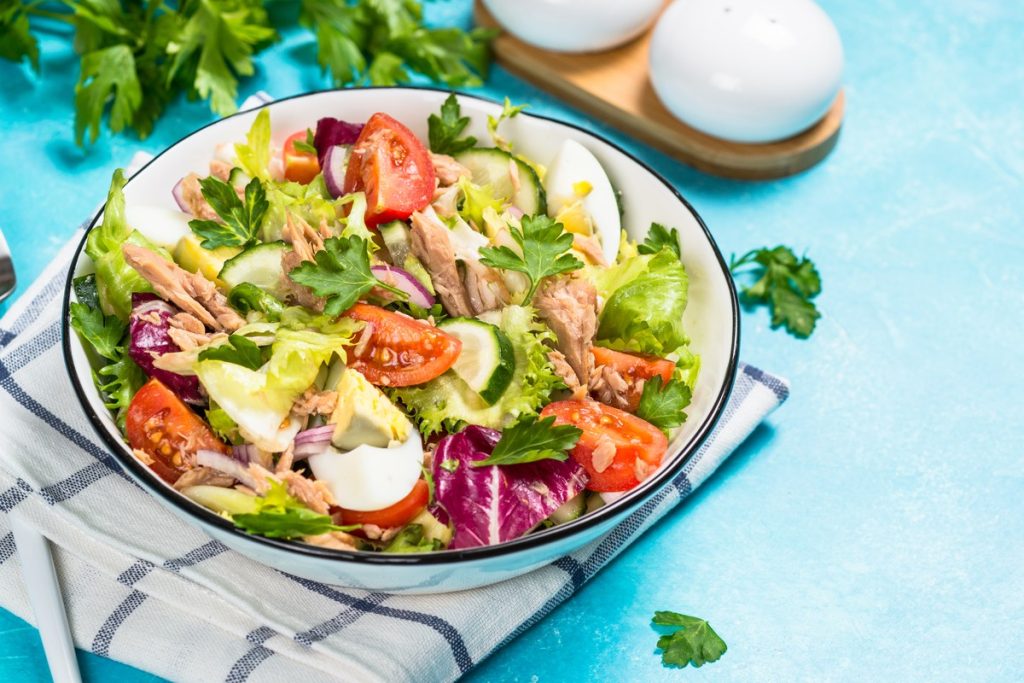 Gemischter Salat mit Thunfisch