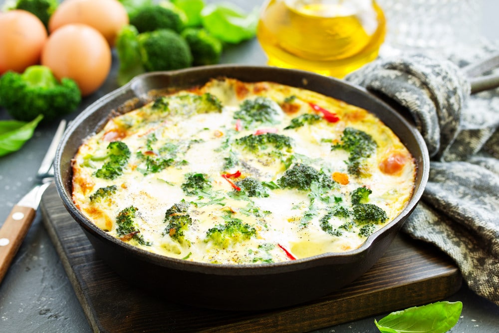 Gemüse Frittata mit Brokkoli und Paprika aus dem Ofen