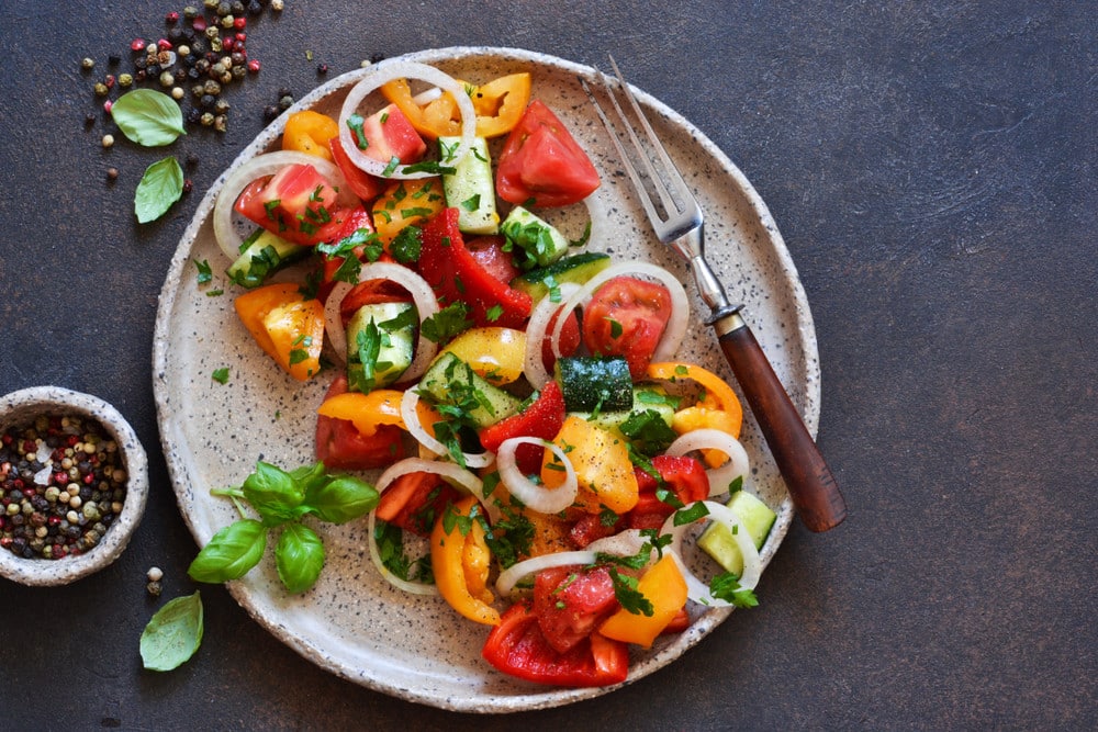 Gemüsesalat aus Tomaten