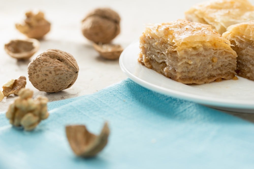 Griechischer Kuchen mit Honig