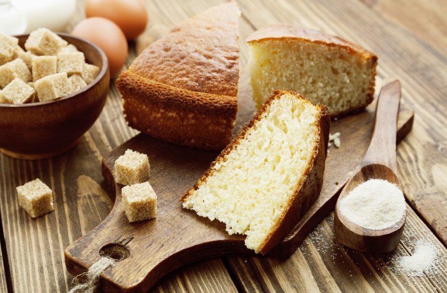 Grießkuchen mit Schmand und Weizengrieß