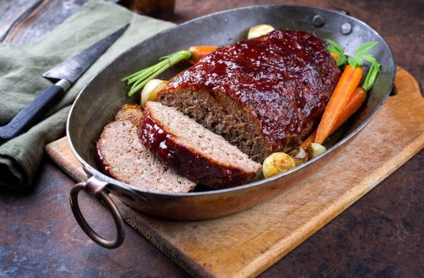 Hackbraten aus Pute mit Champignons, Knoblauch und Zwiebeln
