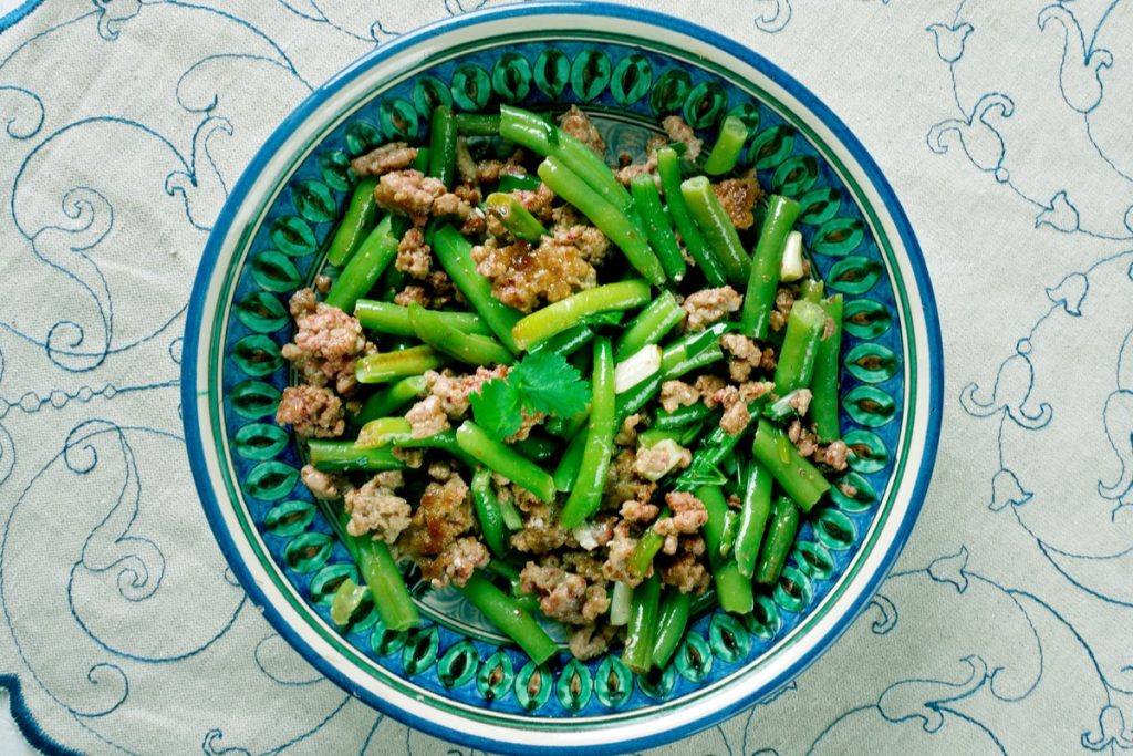 Hackfleischpfanne mit Buschbohnen und Jalapeno
