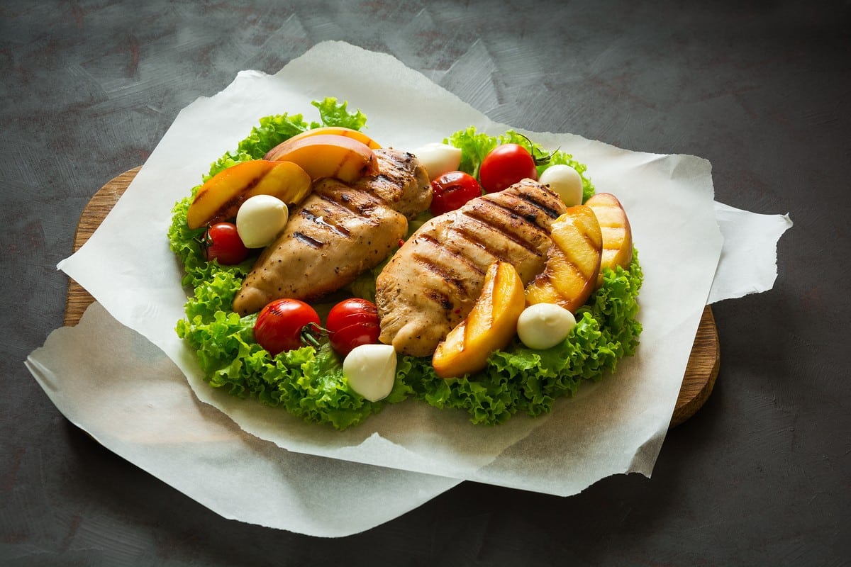 Hähnchenbrust mit Pfirsich Glasur grillen