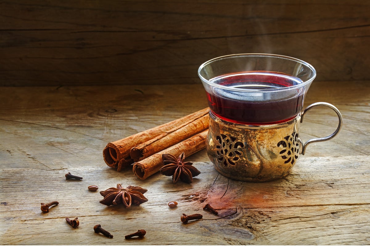 Heißer Grog mit Brandy