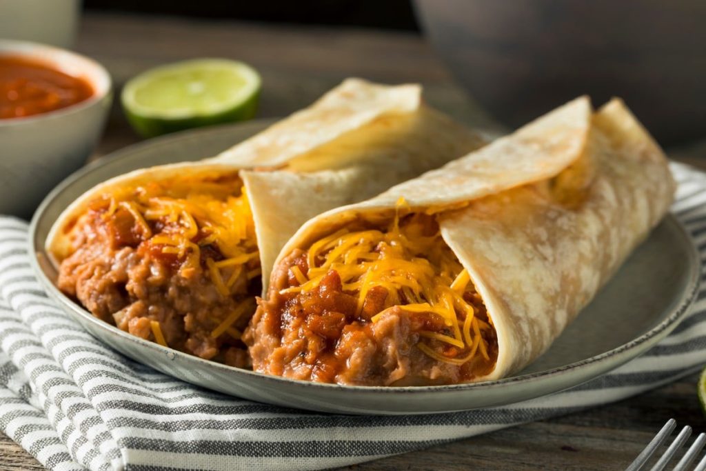 Herzhafter Burrito mit Hackfleisch