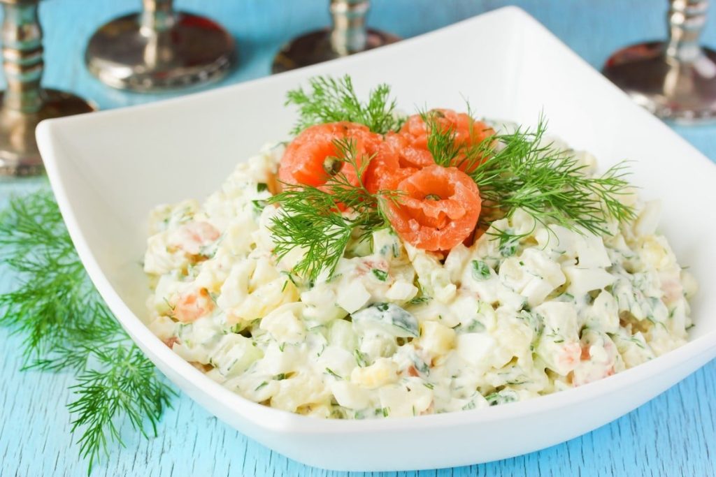 Herzhafter Eiersalat mit Lachs