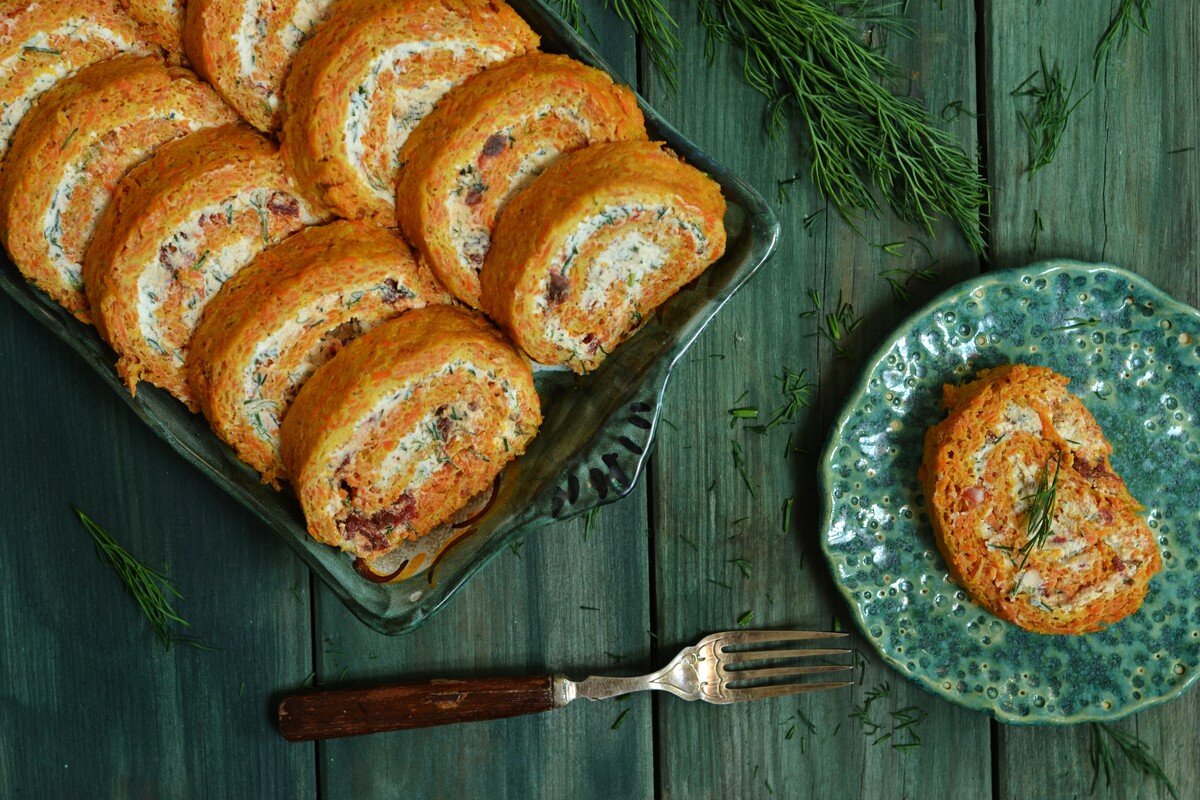 Herzhafter Karottenkuchen mit Frischkäse