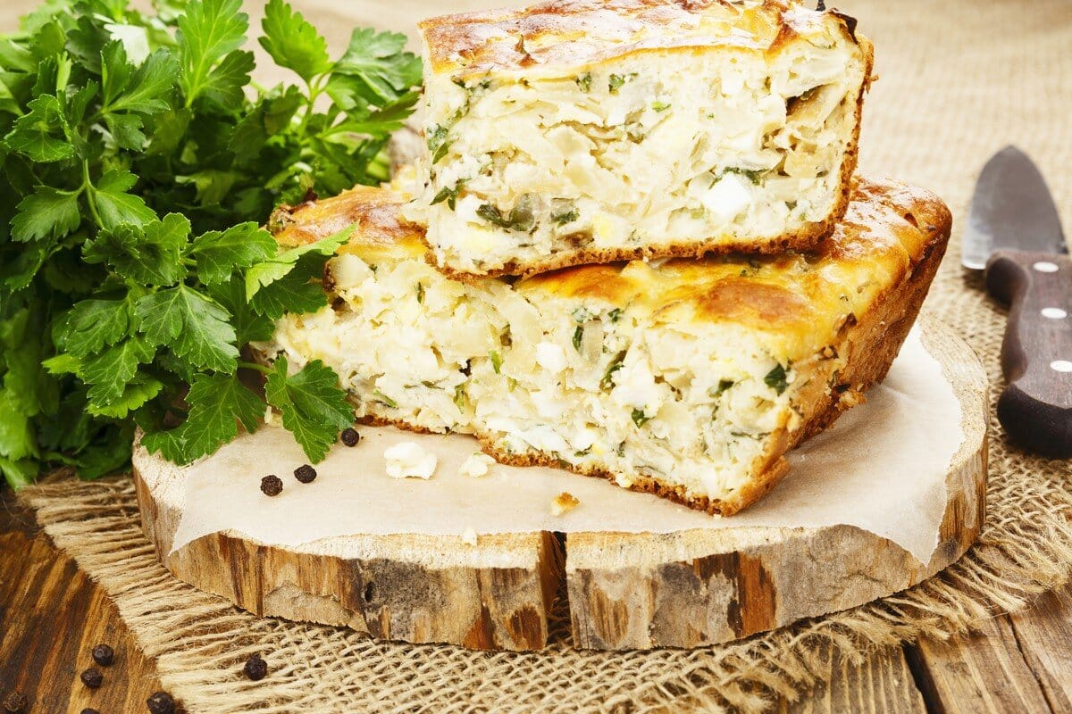 Herzhafter Kohlkuchen aus Blumenkohl und Buttermilch - Blumenkohlkuchen