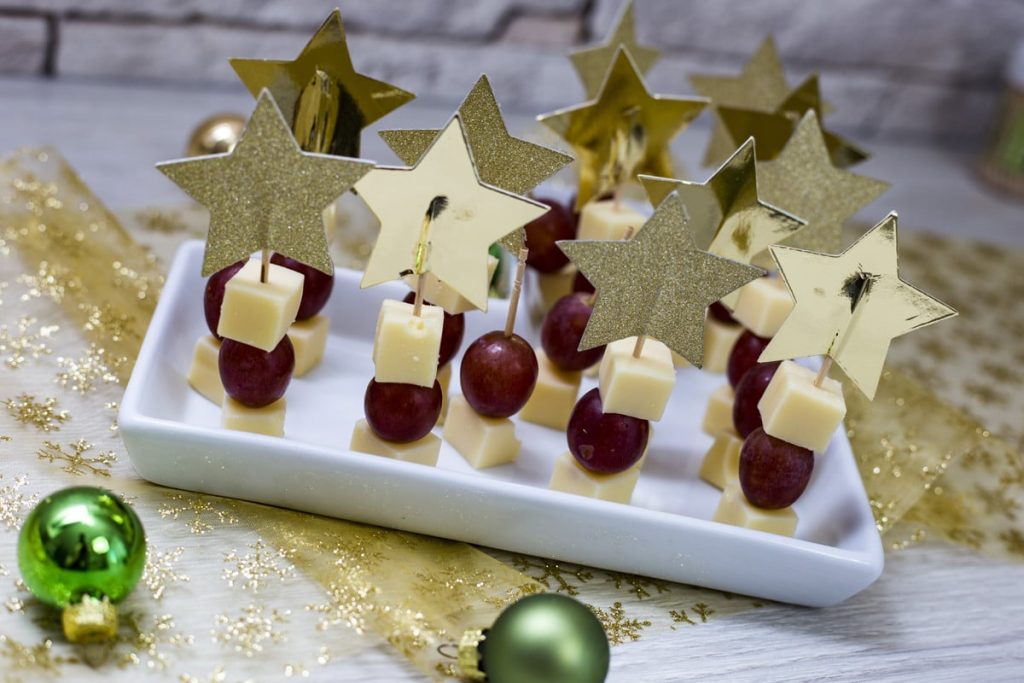 Canapes Sandwich Spieße mit Käse