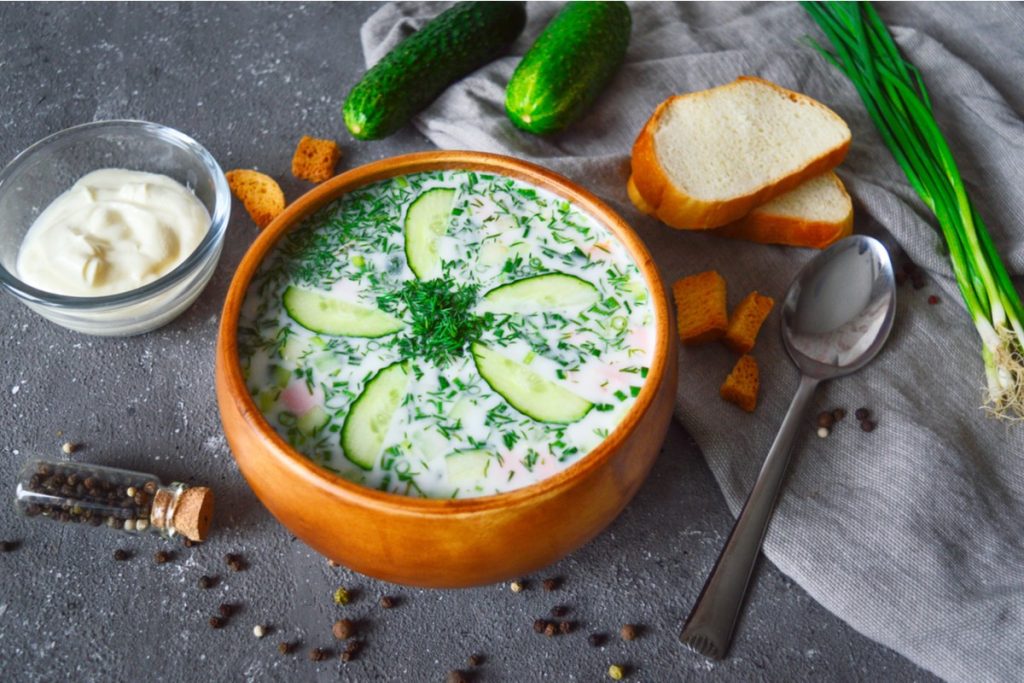 Kalte Sommersuppe aus Gurken