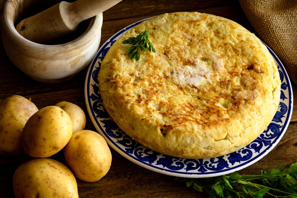 Klassische Tortilla aus Eiern und Kartoffeln