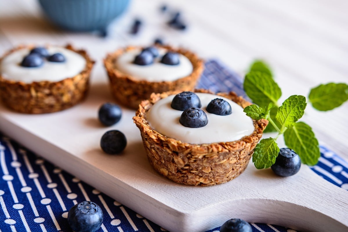 Knackige Tartelettes mit Granola