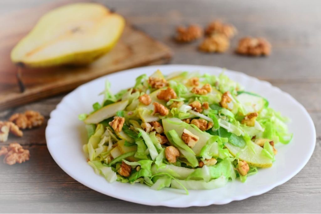Knackiger Krautsalat mit Birnen