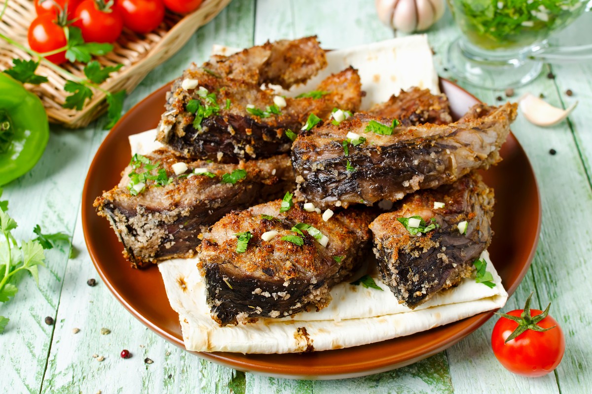 Knusprig gebackener Karpfen mit Walnuss Panade im Ofen