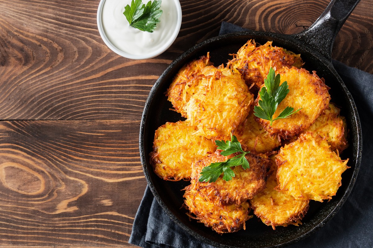 Knusprige Hähnchenschnitzel mit einer Panade aus Kartoffeln
