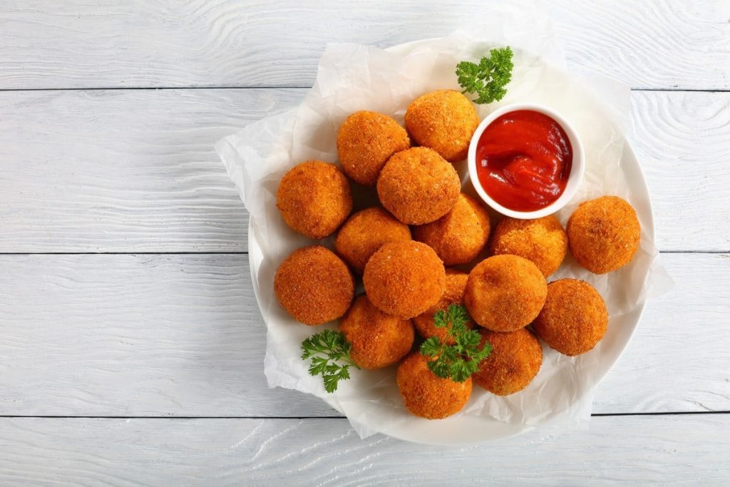 Knusprige Kartoffelbällchen mit Mozzarella