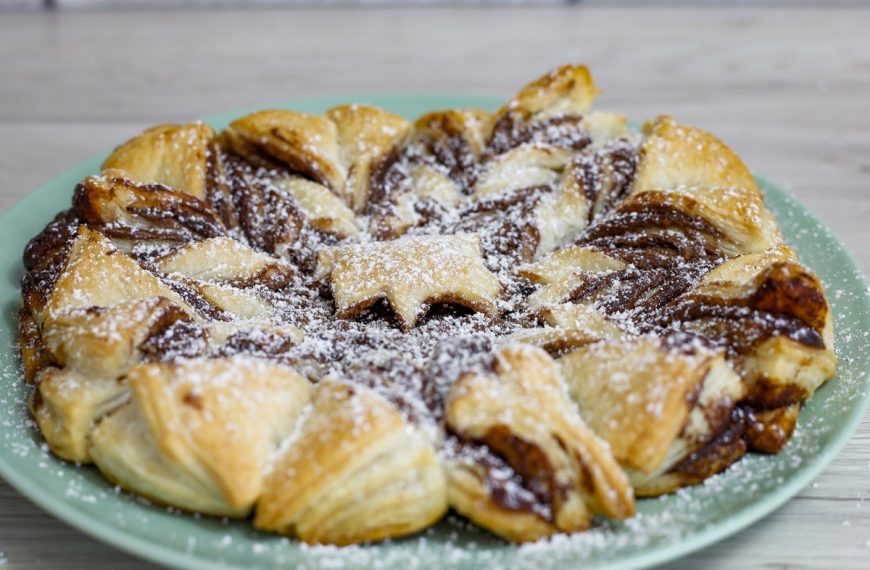 Knusprige Nutellablume aus Blätterteig