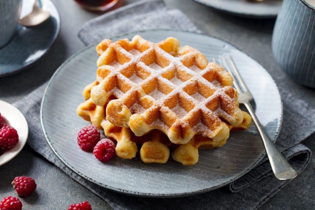 Knusprige Waffeln mit Kefir und Vanille