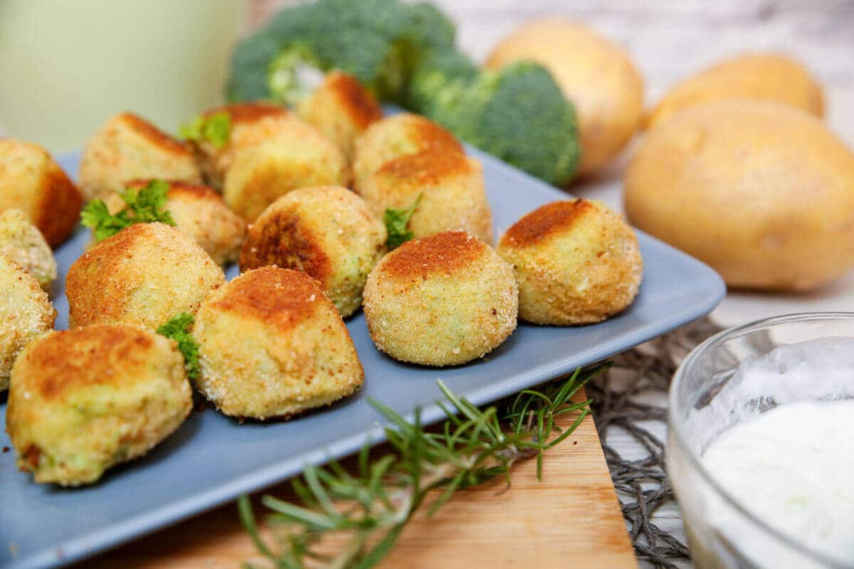 Köstliche Kartoffelkroketten mit Brokkoli