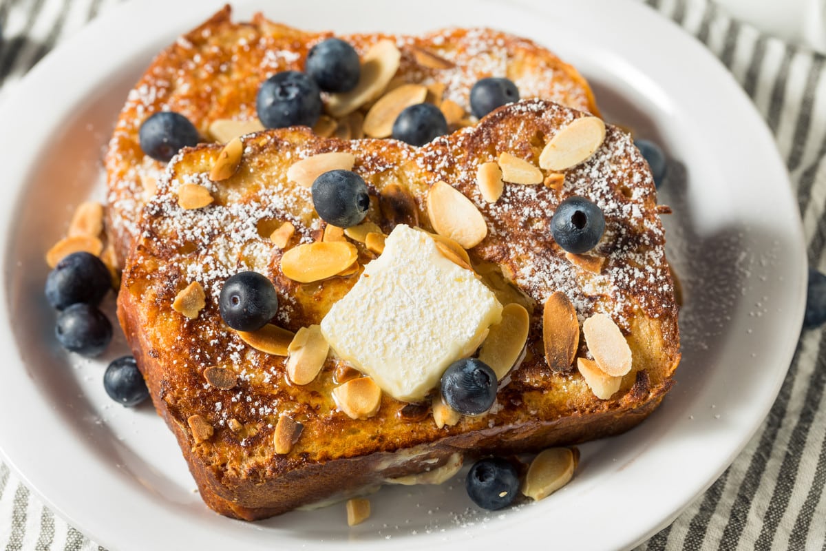 French Toast Rolls mit Nutella und Zimt zum Frühstück