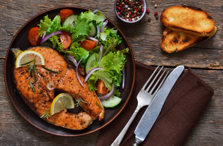 Lachs braten – so wird der Fisch nie wieder trocken