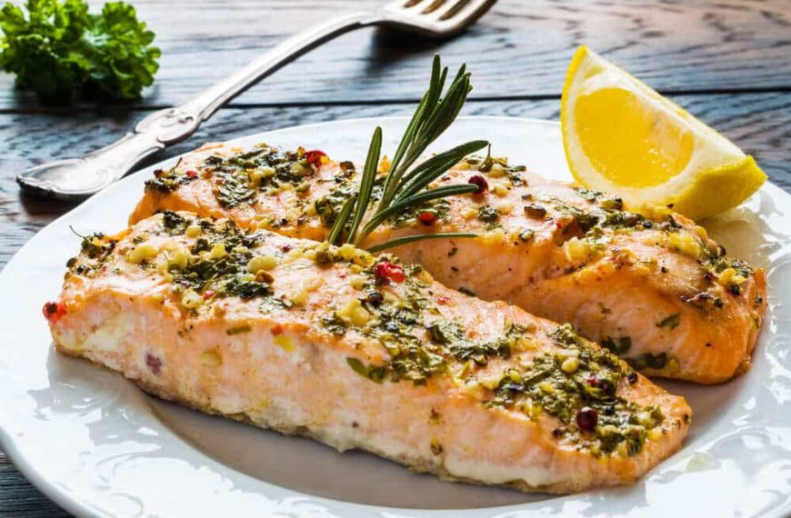 Lachs im Ofen – So wird der Fisch weich und…