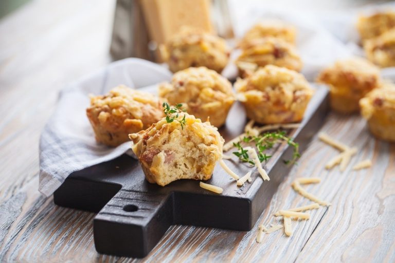 Leckere Kirschmarmelade mit Vanille zum Frühstück