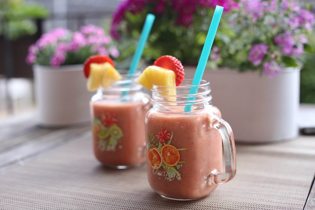 Leckerer Erdbeer Smoothie mit Buttermilch