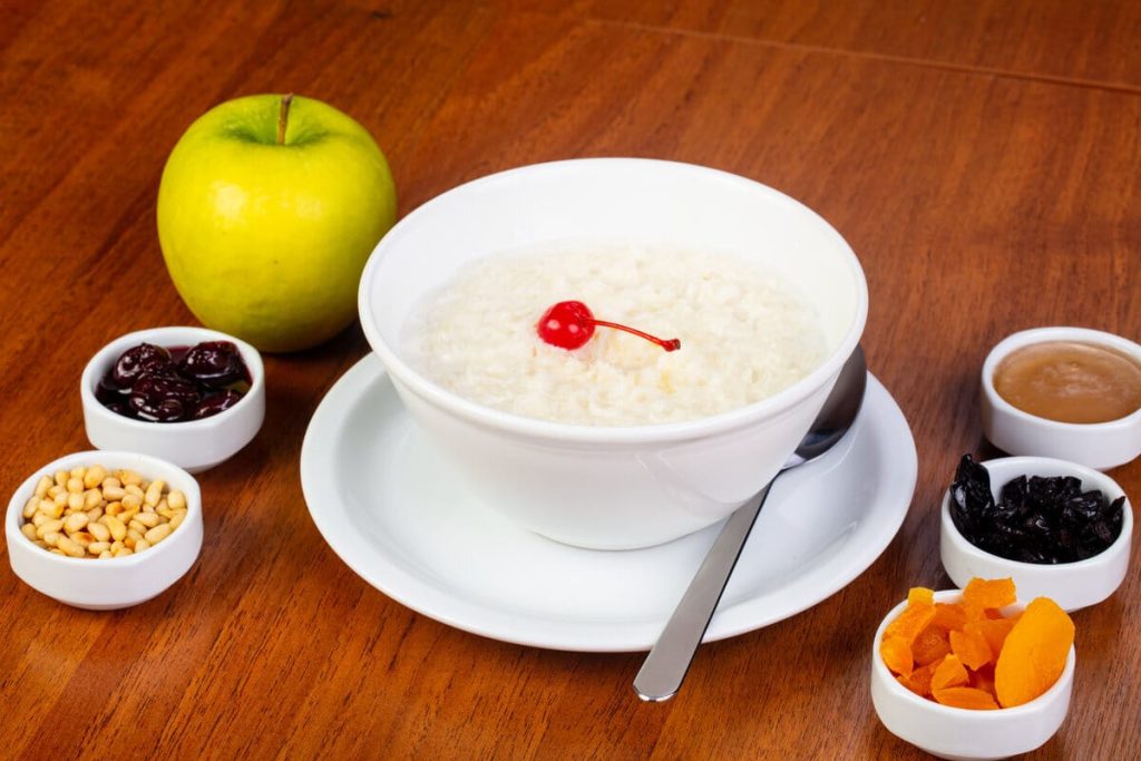 Leckerer Milchreis mit Mandelmilch - Rezept zum Frühstück