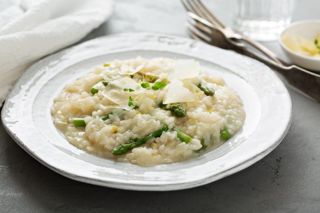 Leckeres Risotto mit Spargel und Parmesan