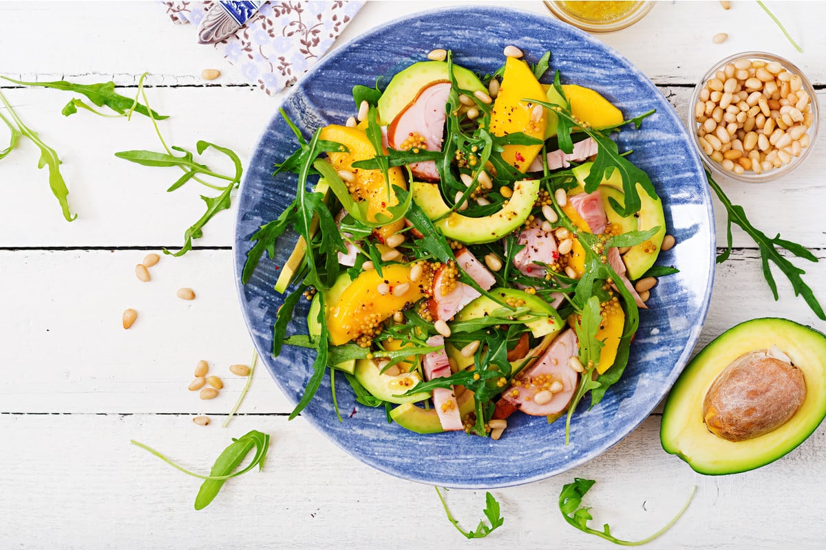 Leichter Hähnchensalat mit Mango