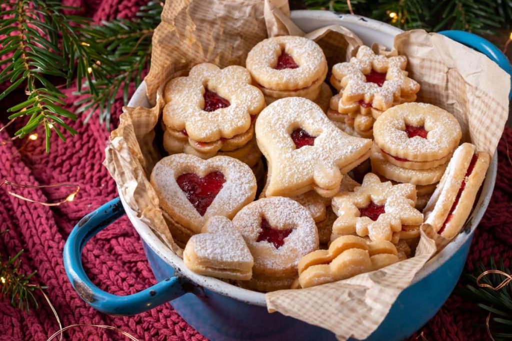 Linzer Plätzchen mit Mandeln und Marmelade