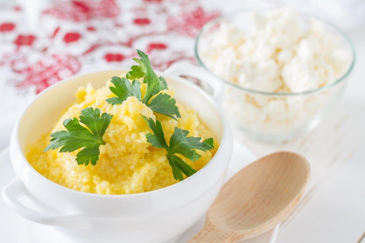 Maisgrieß Porridge mit Wasser | Ideal zum Frühstück