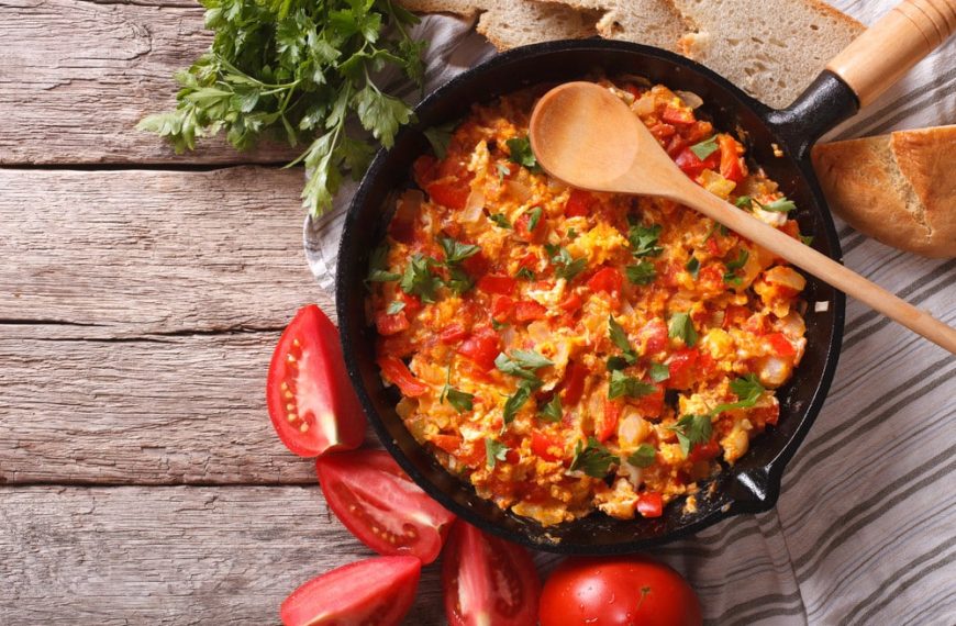 Menemen Rühreier mit Tomaten zum Frühstück