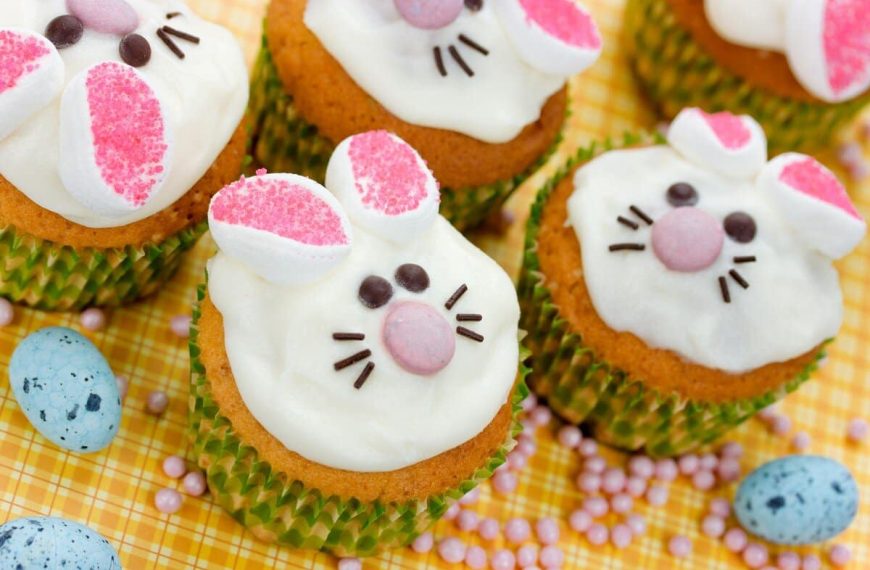Muffins zu Ostern backen – Oster Cupcakes mit Frischkäse Frosting