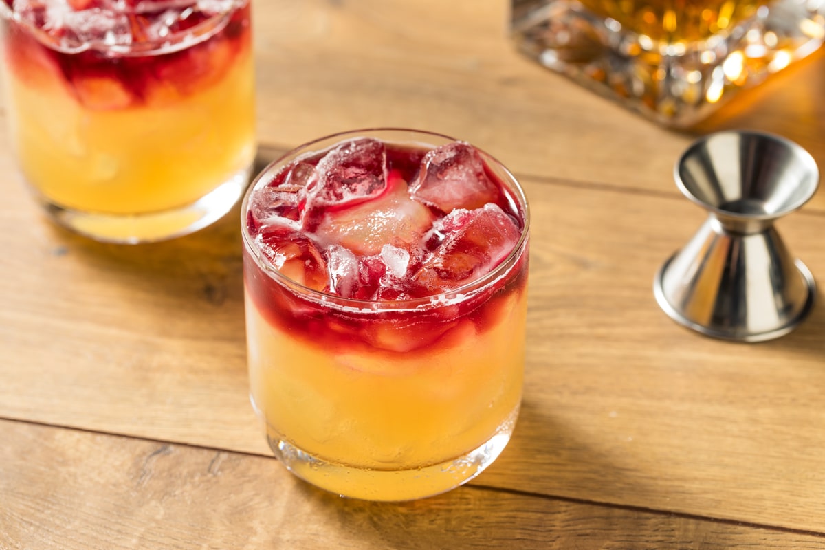 New York Sour Whisky Cocktail aus Bourbon und Zitronensaft