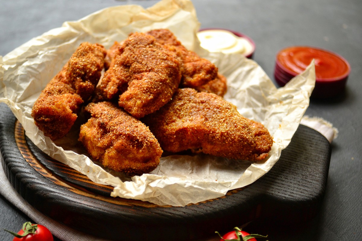 Nuggets aus Putenfleisch mit Knoblauch und Gewürzen