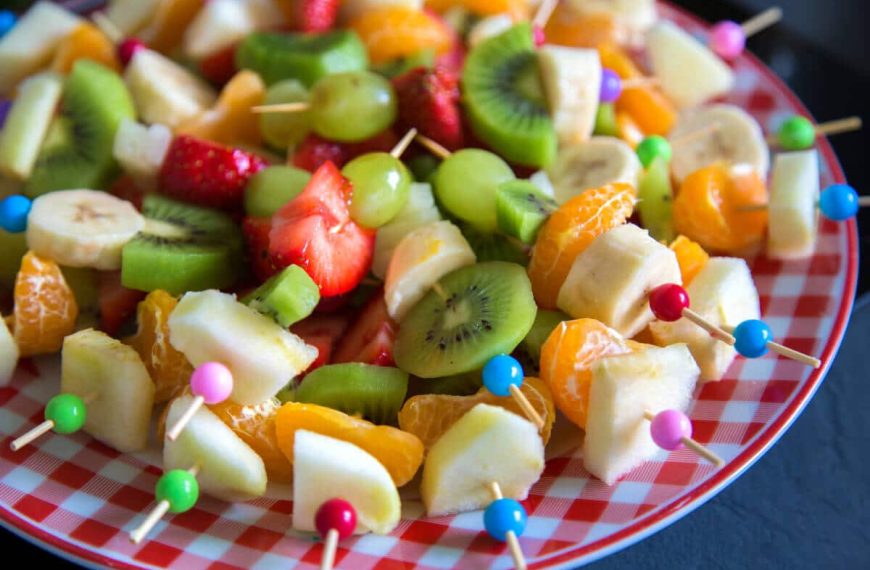 Obst Fingerfood Spieße für Buffet zum Fasching oder Geburtstag