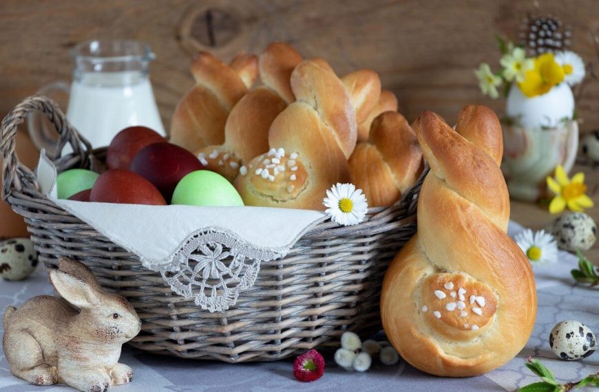Osterhasen mit Mohnfüllung – Ostergebäck als Mohnbrötchen