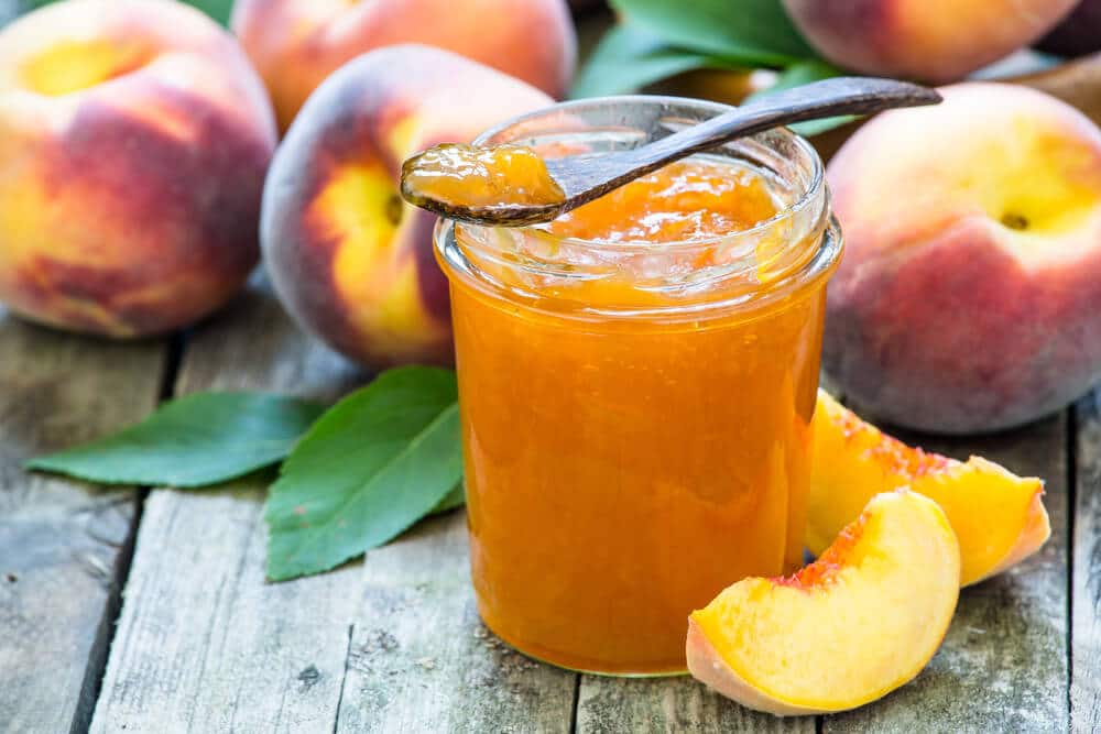 Pfirsich Marmelade zum Frühstücksbrunch