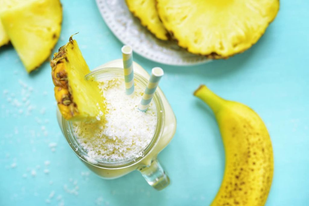 Pina Colada Smoothie mit Mango und Banane