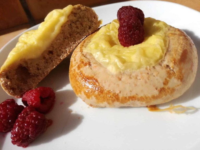 Watruschki mit Quark und Knoblauch
