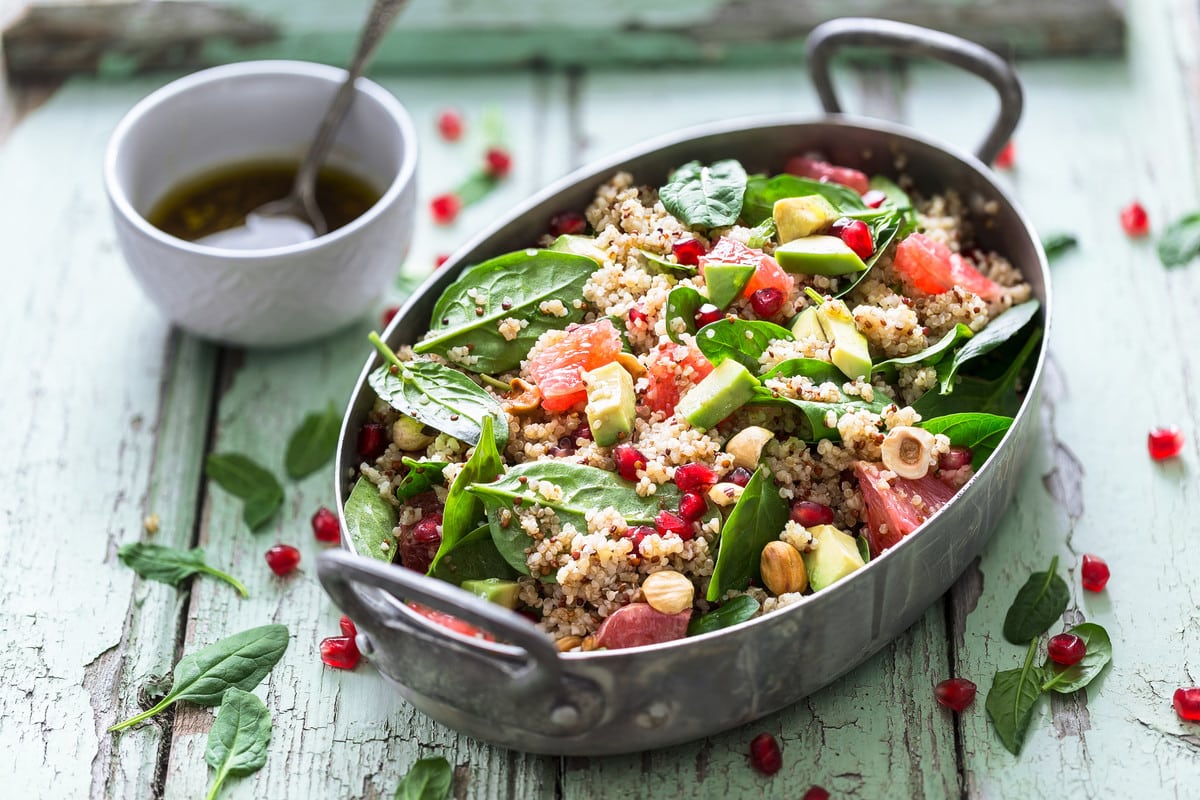 Quinoa Salat mit Spinat