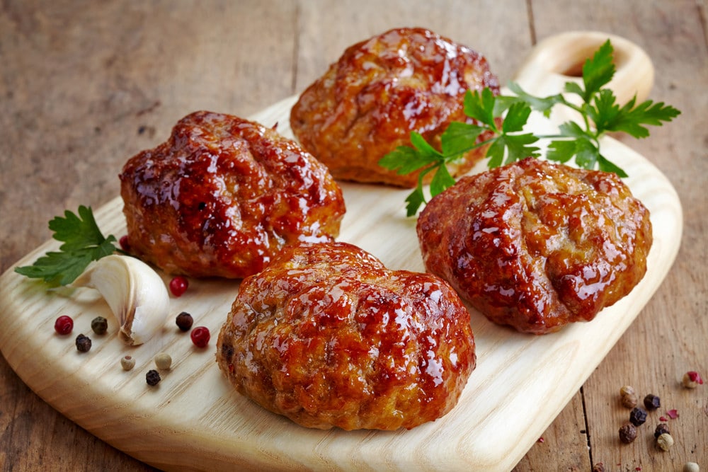 Rindfleisch Frikadellen mit Ananas aus dem Backofen