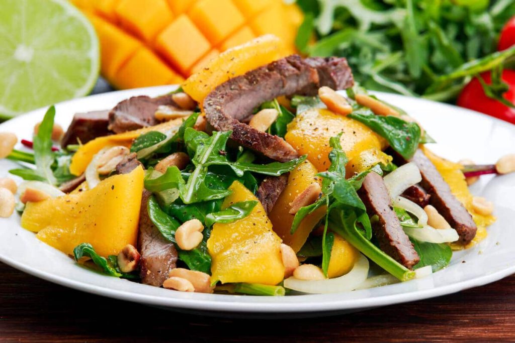 Rindfleischsalat mit Mango